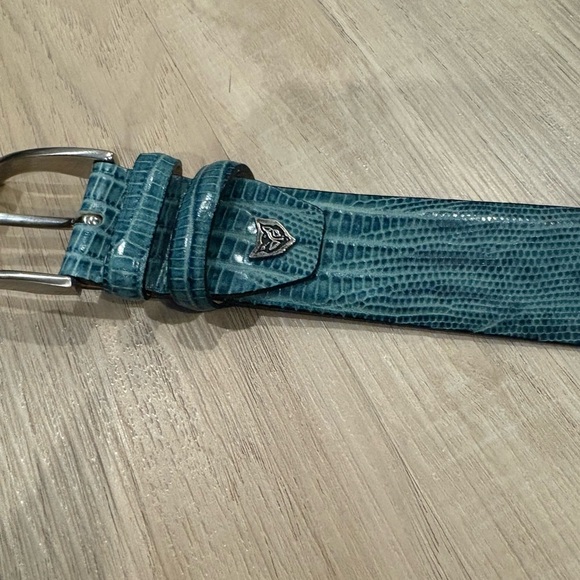 Blue and Green Textured crocodile Leather Belt with Silver Buckle - Picture 3 of 7